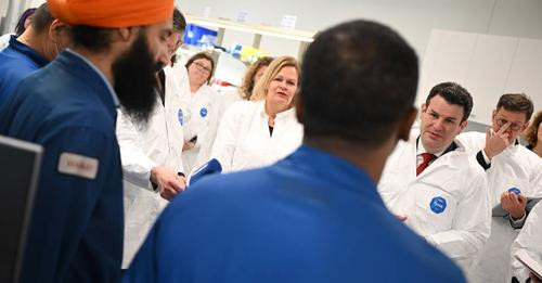 8998656534663029046?url=https%3A%2F%2Fimages cdn.trtworld.com%2Ftrtdeutsch%2Fw960%2Fh540%2Fq70%2F200.jpg