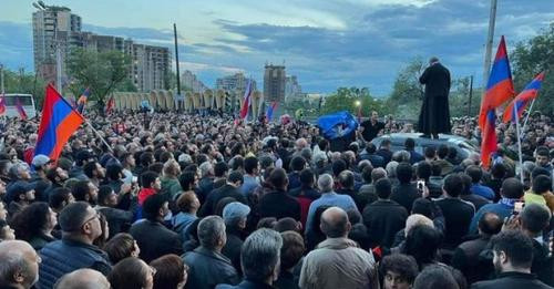 2699529118218814860?url=https%3A%2F%2Falternativ.am%2Ftimthumb.php%3Fsrc%3D%2Fdisc%2F04 06 24%2F0e5e.jpg