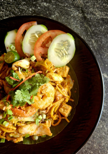 Hawker style Mee Goreng.jpg