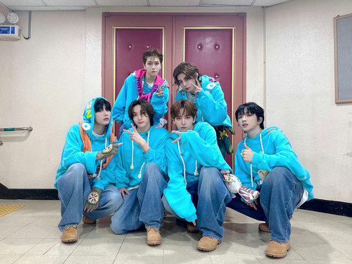 E2350E5B 530C 4FF4 B068 FF5288B0B80F.jpg