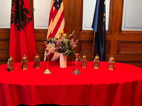 441877661 1027767828710071 3257644563634631615 n.jpg?stp=dst jpg s600x600& nc cat=110&ccb=1 7& nc si.jpg