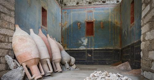 393949511131084382?url=https%3A%2F%2Fimg.rtve.es%2Fimagenes%2Fdescubren pompeya santuario dedicado a.jpg