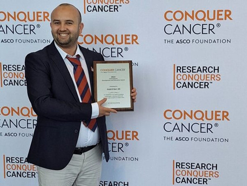 GO 9FoWW0AA9jbT?format=jpg.jpg