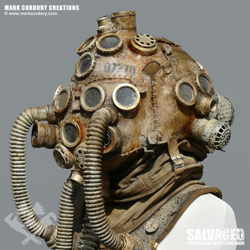 Apocalyptic gas mask helmet.jpg