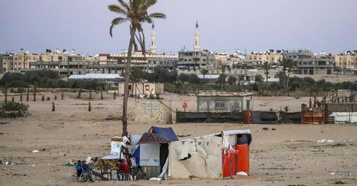 5695823907008975317?url=https%3A%2F%2Ftvn24.pl%2Fnajnowsze%2Fcdn zdjecie yge9qz palestynczycy w rafa.jpg