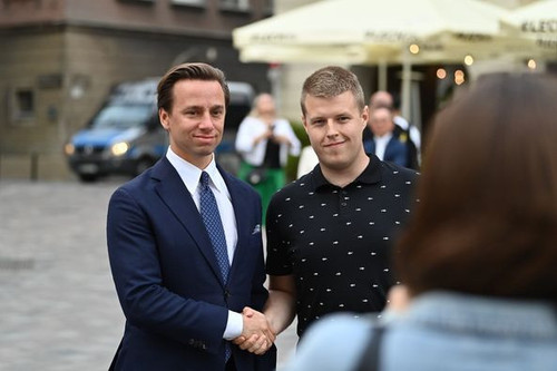 447732993 1005868914228689 7196067753752718714 n.jpg?stp=dst jpg p526x395& nc cat=107&ccb=1 7& nc si.jpg