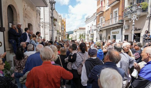 447296303 882988730303907 6832719813563309096 n.jpg?stp=dst jpg p235x350& nc cat=111&ccb=1 7& nc sid.jpg