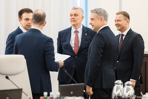 444483083 866102198886996 4646728592055874337 n.jpg?stp=dst jpg p526x395& nc cat=103&ccb=1 7& nc sid.jpg