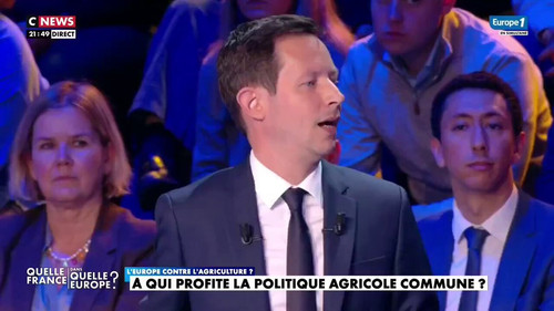 URqES gdK7EDn FO.jpg