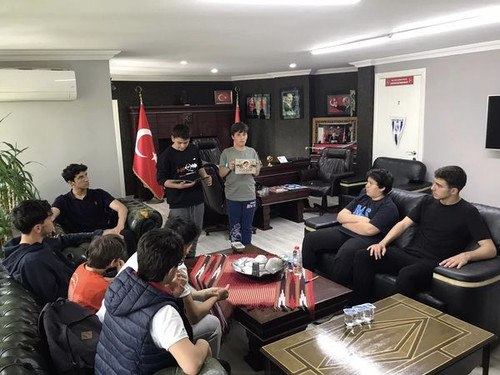 444760120 985730313555127 7800811958639946681 n.jpg?stp=cp6 dst jpg s600x600& nc cat=108&ccb=1 7& nc.jpg