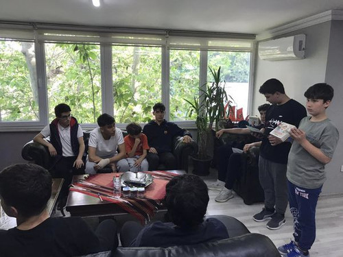 447010393 985730423555116 3032896215813828733 n.jpg?stp=cp6 dst jpg s600x600& nc cat=106&ccb=1 7& nc.jpg