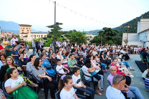 447777020 982861313193492 4286992714117579714 n.jpg?stp=dst jpg p526x395& nc cat=104&ccb=1 7& nc sid.jpg