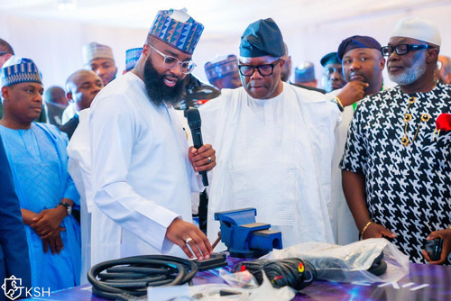 GO 8EFBXAAI1buY?format=jpg.jpg