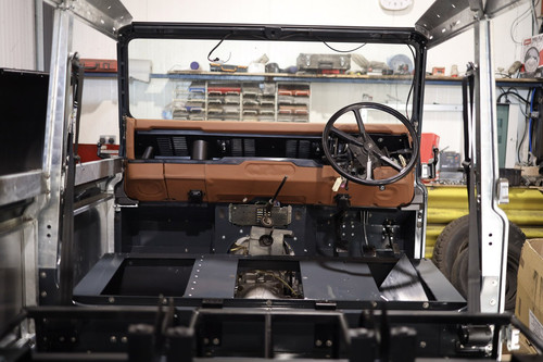 Reviving the Icon: Rebuilding the Electric Defender Land Rover.jpg