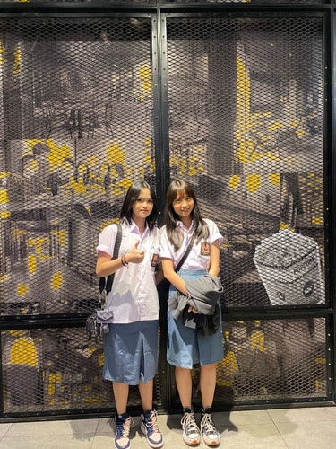line 1349390429517946.jpg