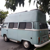 Kombi flex motorhome de teto alto vista de trás