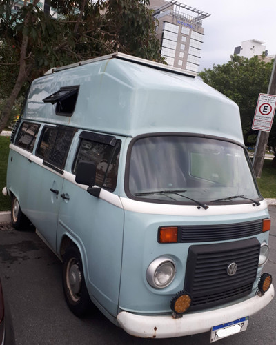 Kombi flex motorhome de teto alto vista de frente.jpg