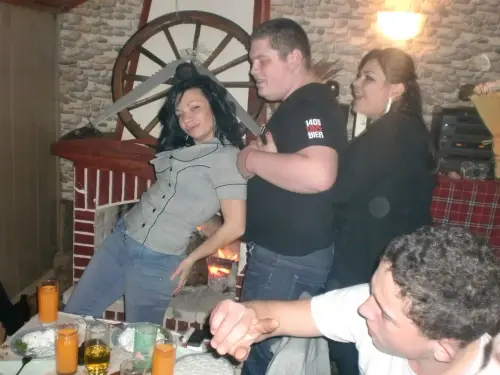img 2 1700559793909.webp