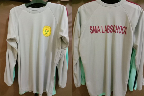 Seragam olahraga SMA Labschool.jpg