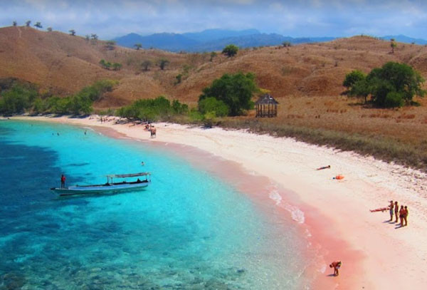 5 Pantai Terindah di NTB untuk Mengisi Liburan Akhir Tahun Anda