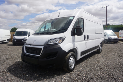 Track Car Hire | Rentalsdirect4u.co.uk.jpg