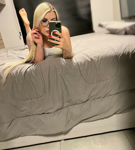 loira feet 1 0012.jpg