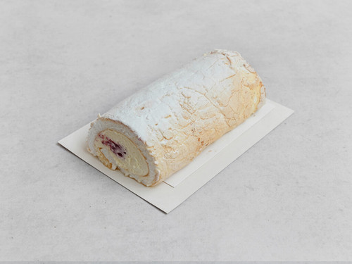 9884273 czernis poranek Food rolada malinowa 4x3.jpg