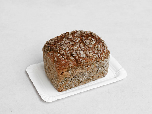 9884273 czernis poranek Food razowy ze slonecznikiem 4x3.jpg