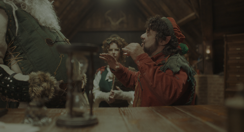 Elf.Me.2023.2160p.AMZN.WEB DL.DDP5.1.HDR.H.265 QuaSO 002.png