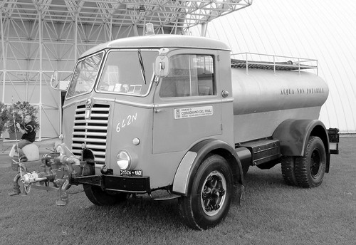 Innaffiatrice Fiat 642.jpg