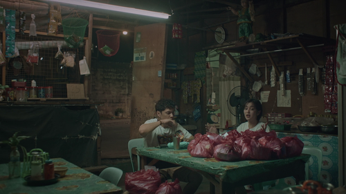 Third.World.Romance.2023.1080p.NF.WEB DL.DDP5.1.H.264 QuaSO 002.png