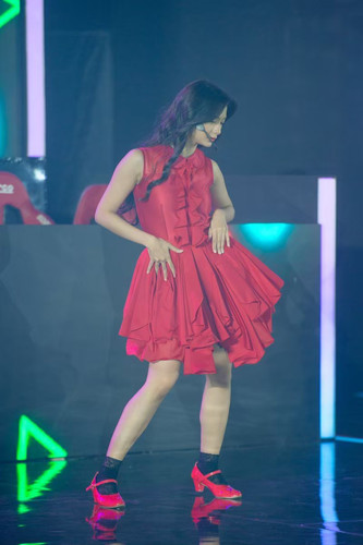 line 1100618021275884.jpg