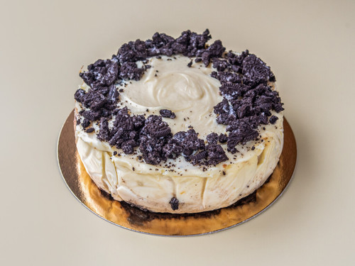 9836316 bezowka Food sernik oreo caly 4x3.jpg