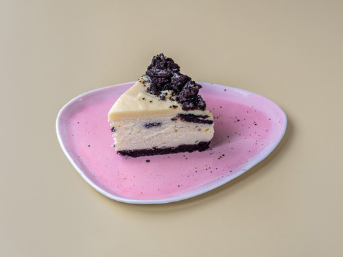 9836316 bezowka Food sernik oreo ze sliwka 4x3.jpg