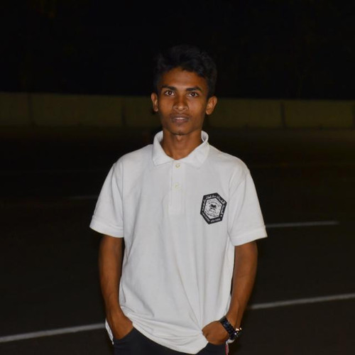 2106778703 me.jpg