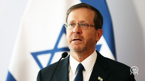 GPPMzv0XEAA6c T?format=jpg.jpg