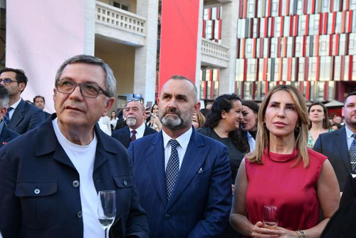 444782821 949827747153624 7249238813463839736 n.jpg?stp=dst jpg p526x395& nc cat=106&ccb=1 7& nc sid.jpg