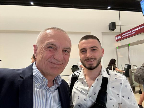 428686896 1004981420997093 7366950280420006894 n.jpg?stp=dst jpg s600x600& nc cat=100&ccb=1 7& nc si.jpg