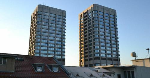 447779394 754942959888682 5074867663439191153 n.jpg?stp=c0.5x0.5f dst jpg flffffff p500x261 q75& nc .jpg