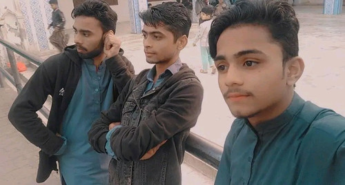 Alan Amjad Fans Photos (3).jpg