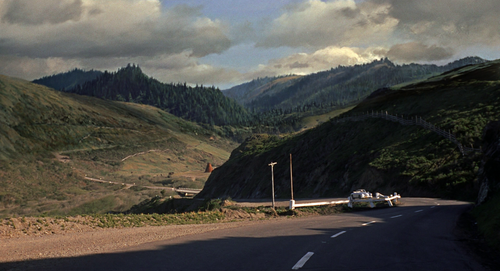 The.Birds.1963.1080p.BluRay.DD2.0.x264 playHD 005.png