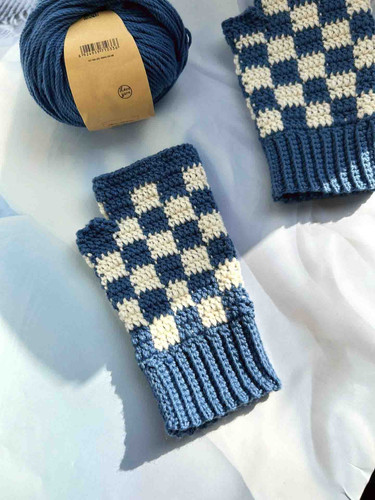 handmade spinus crochet blog - How To Better Crochet Gloves 5.jpg