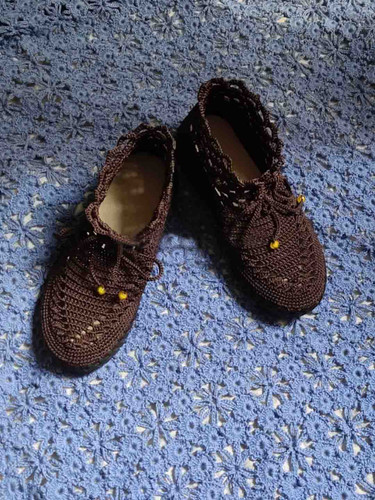 handmade spinus crochet blog - How To Better Crochet Boots 4.jpg