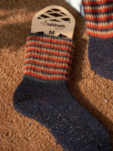 handmade spinus crochet blog - How To Better Crochet Socks 4.jpg
