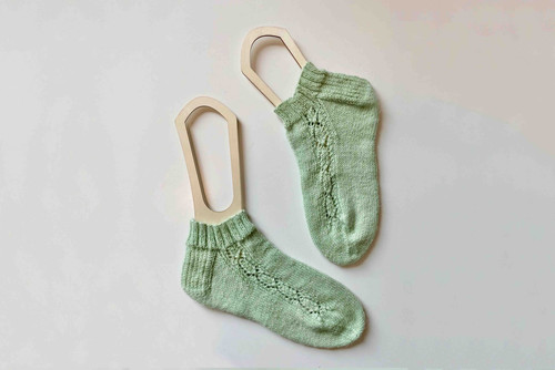 handmade spinus crochet blog - How To Better Crochet Socks 1.jpg