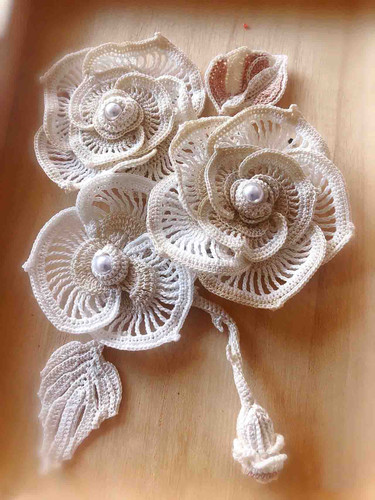 White Handmade Crochet Flowers