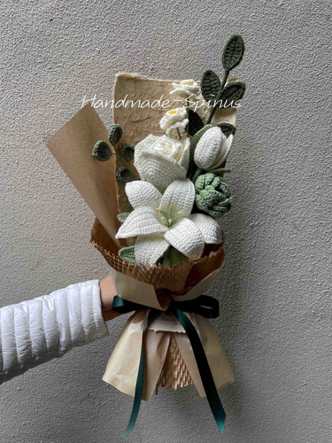 handmade spinus crochet blog - How To Better Crochet Flowers 6.jpg