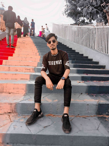 JPEG 20240607 214324 2470846892992985063.jpg