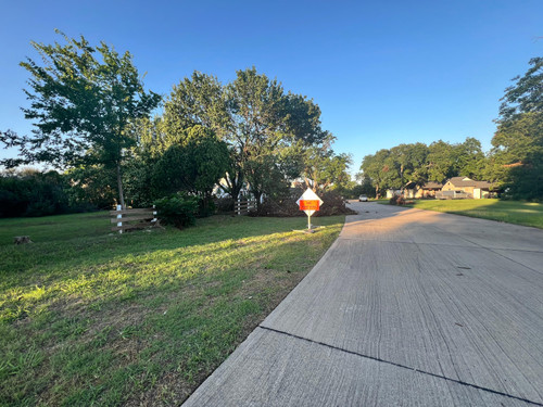 6 Front of Adjacent Lot.jpg