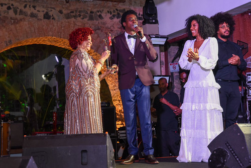 alciaonehome alo alo bahia.jpg